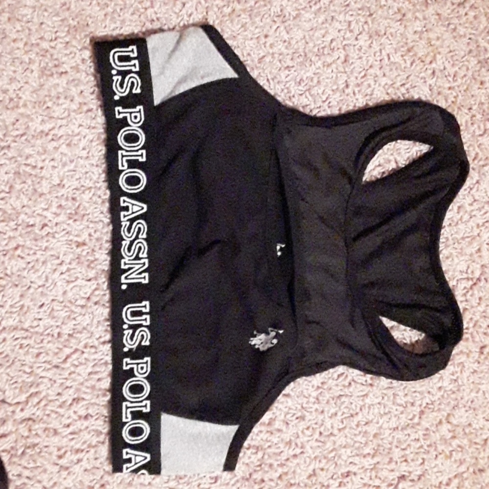Sports bra